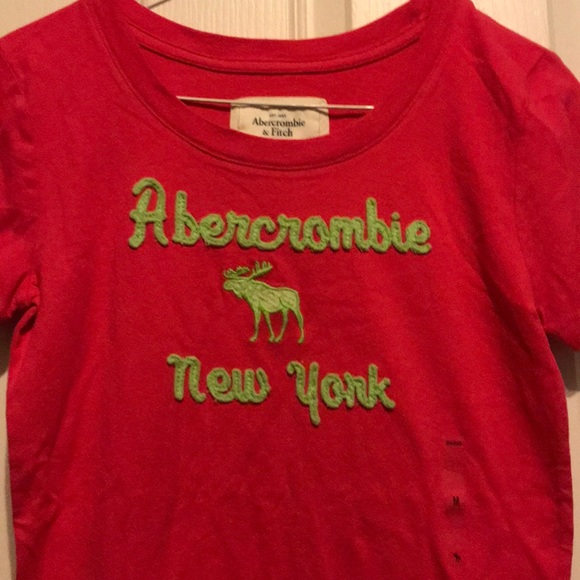 Women’s M Magenta Abercrombie & Fitch Tee - Picture 2 of 5